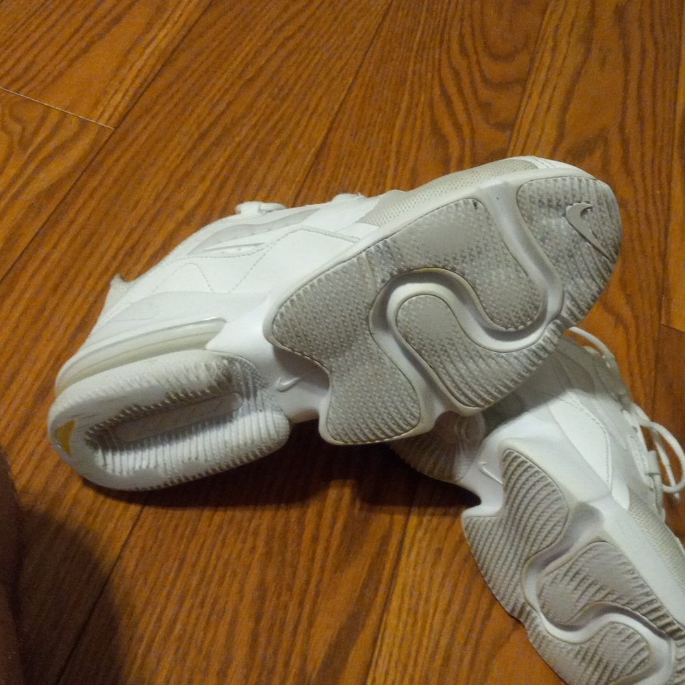 Shoes - Picture 2 of 3
